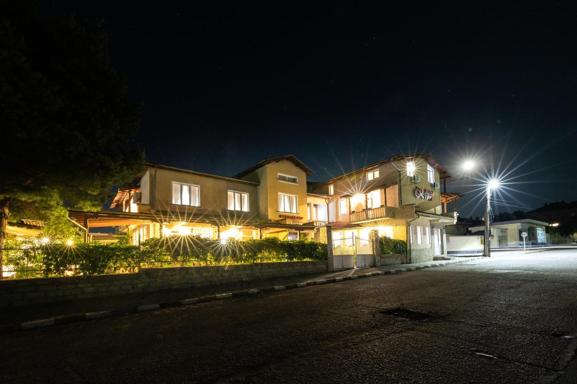 Hotel Kibor Gulubovo  外观 照片